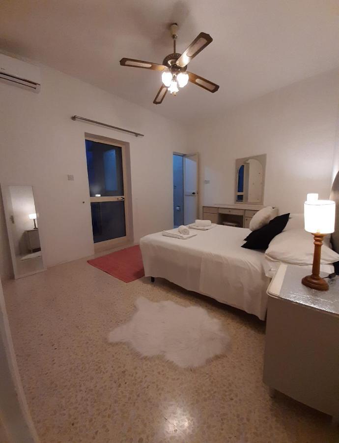 Coral Appartement St. Paul's Bay Buitenkant foto