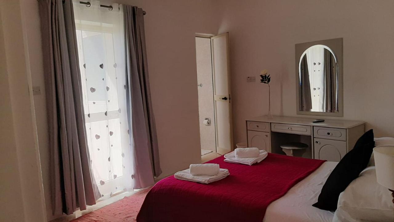 Coral Appartement St. Paul's Bay Buitenkant foto